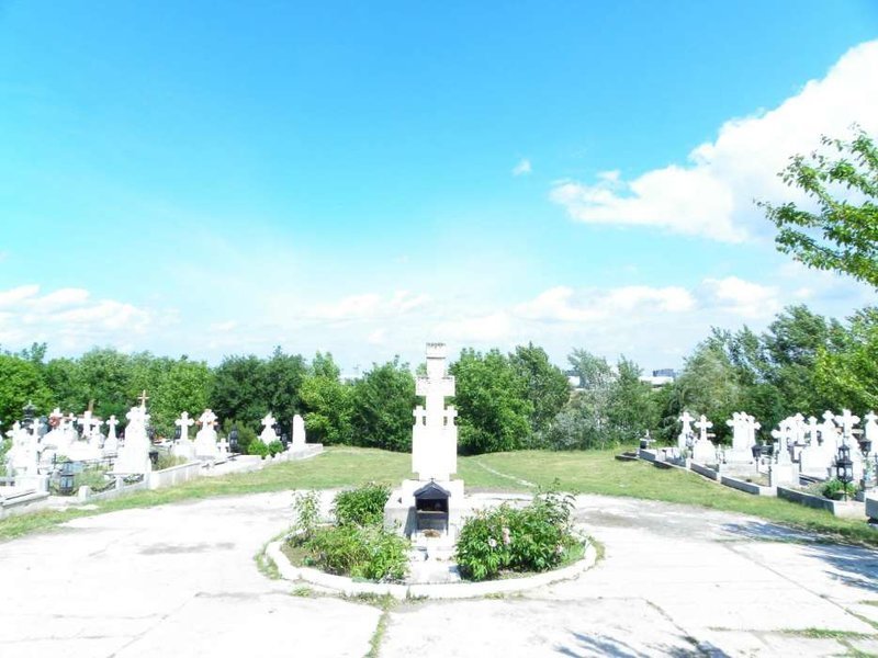Locuri de veci Noi Cimitirul Herastrau 2