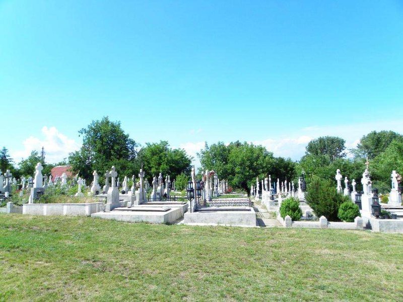 Locuri de veci Noi Cimitirul Herastrau 2